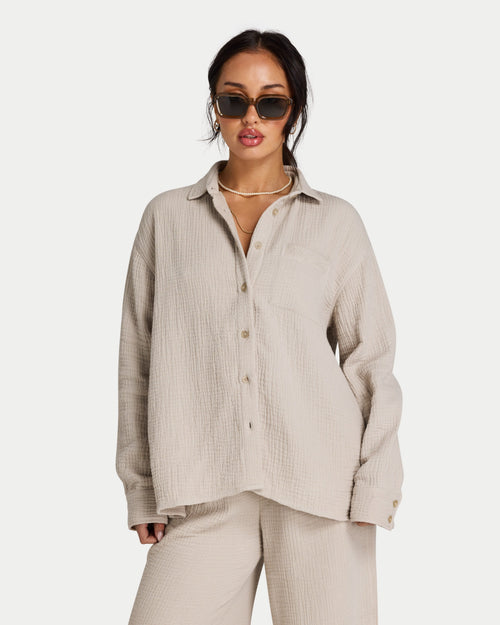 Womens Resort Long Sleeve Shirt